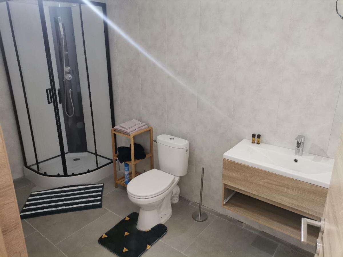 Le Caillou Blanc Apartment Charleroi Bagian luar foto